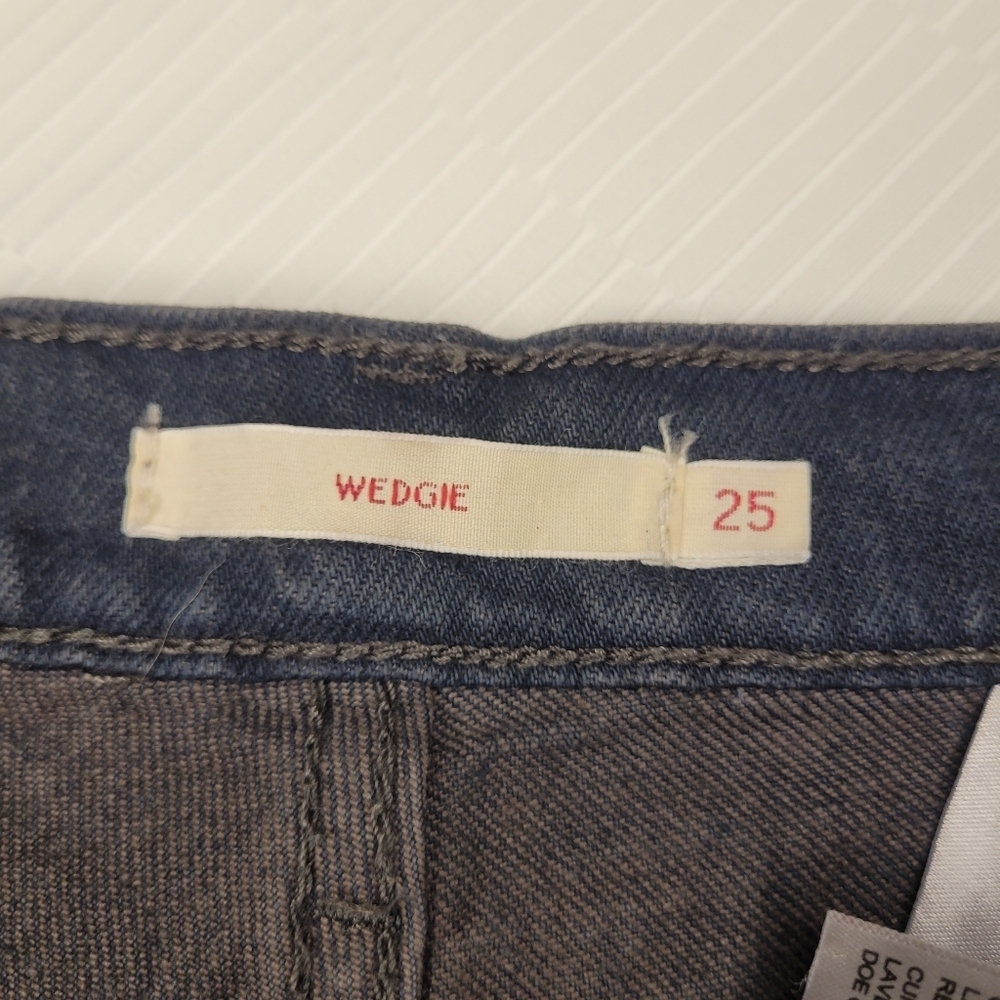 Levi’s Premium Big E High Rise Wedgie Fit Button Fly Jeans sz 25 - Picture 9 of 13